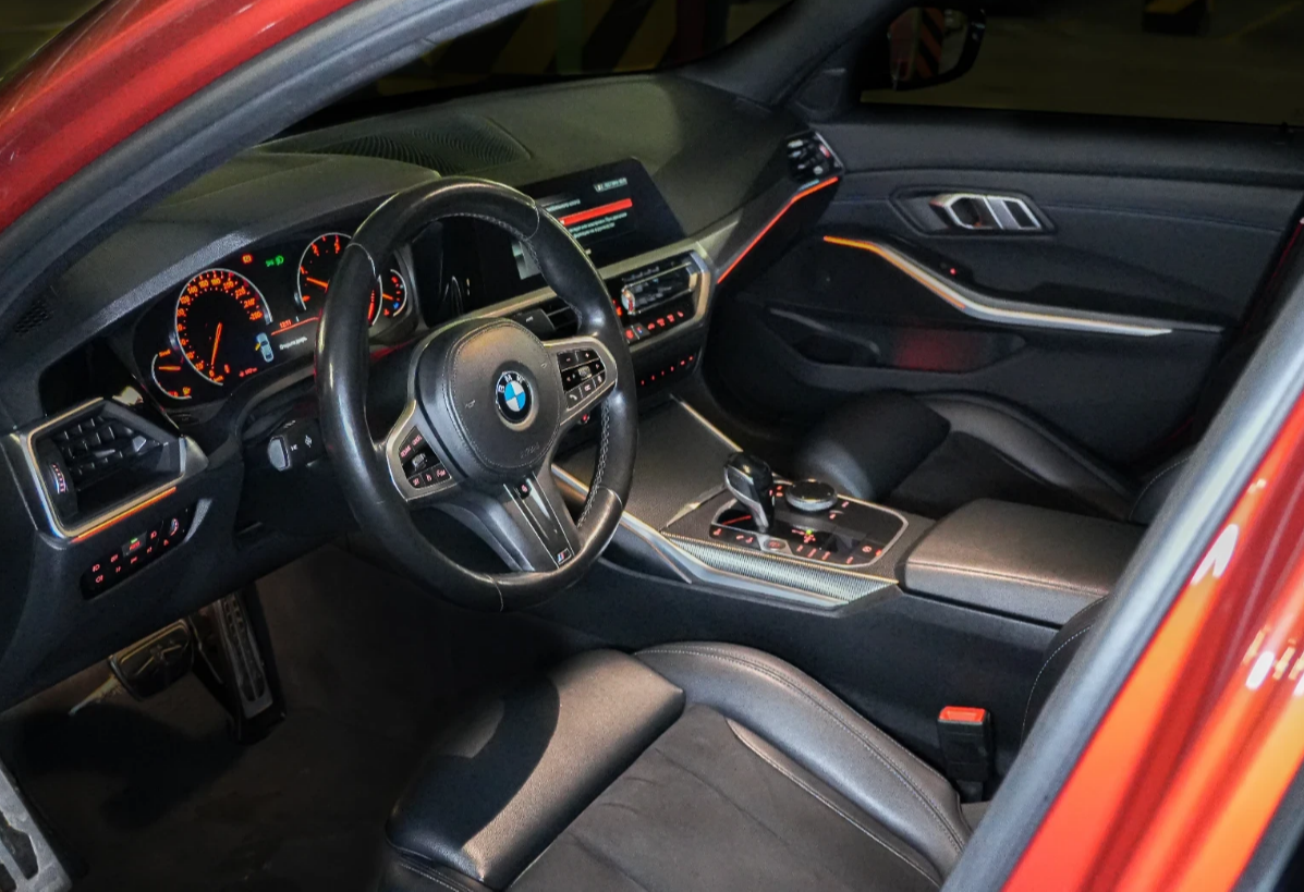 Аренда bmw 3-serii бизнес класса 2019 года в городе Москва Нахимовский проспект от 7200 руб./сутки, задний привод, двигатель: дизель, объем 2 литра, ОСАГО (Мультидрайв), без водителя, недорого, вид 6 - RentRide
