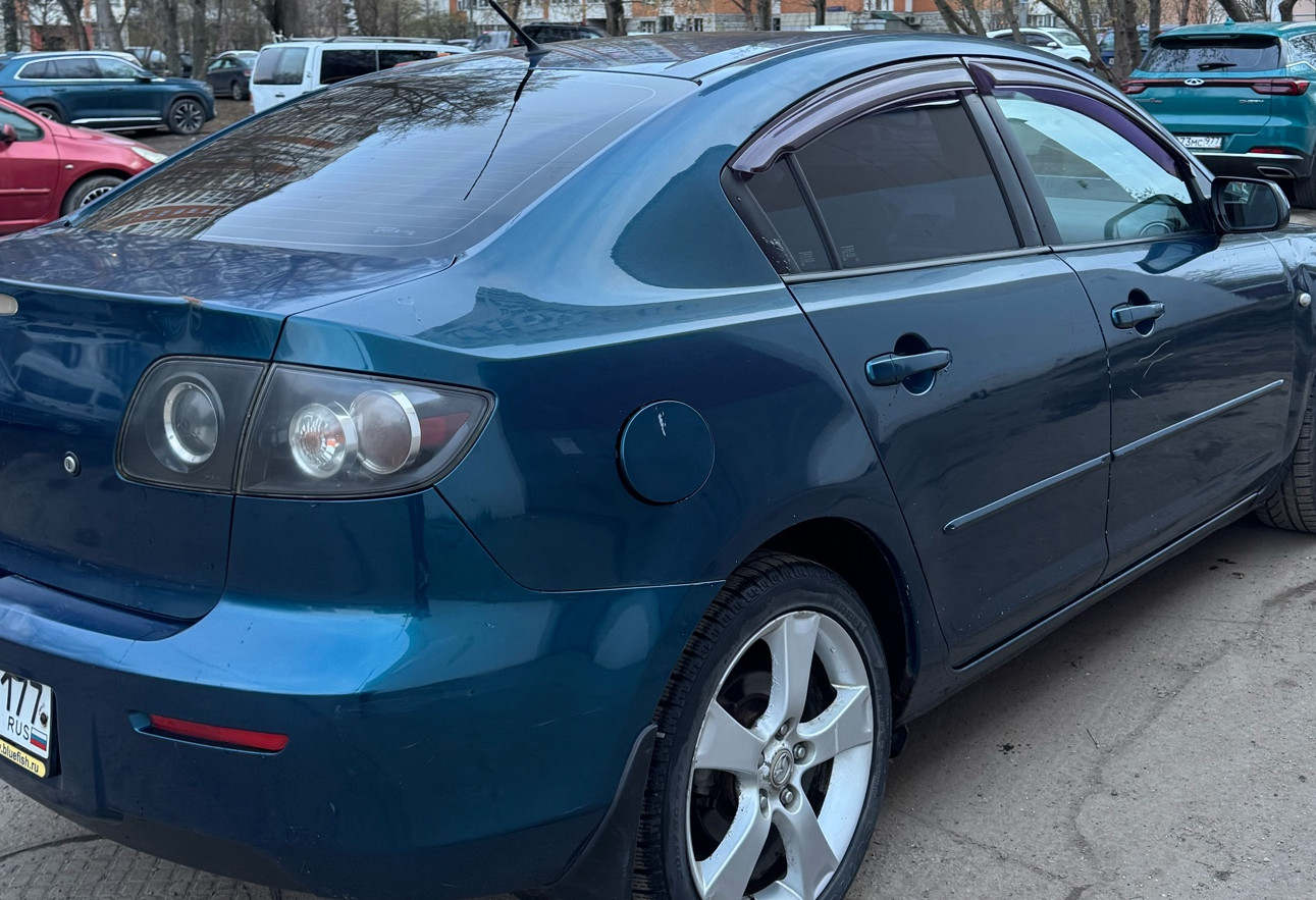 Аренда mazda 3 эконом класса 2007 года в городе Москва Бабушкинская от 1600 руб./сутки, передний привод, двигатель: бензин, объем 1.6 литров, ОСАГО (Впишу в полис), без водителя, недорого, вид 7 - RentRide