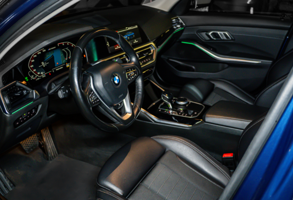Аренда bmw 3-serii бизнес класса 2021 года в городе Москва Нахимовский проспект от 7200 руб./сутки, задний привод, двигатель: бензин, объем 2 литра, ОСАГО (Мультидрайв), без водителя, недорого, вид 6 - RentRide
