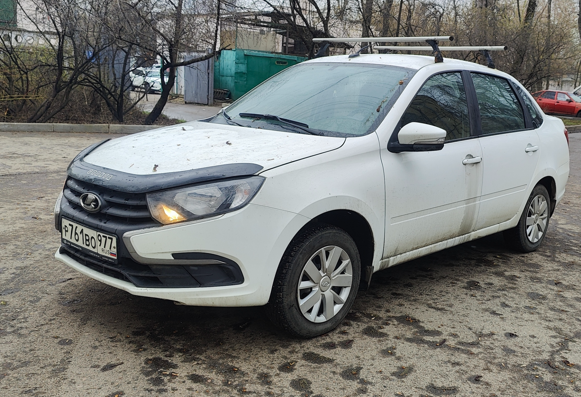 Аренда lada granta эконом класса 2023 года в городе Москва Крымская от 1600 руб./сутки, передний привод, двигатель: бензин, ОСАГО (Впишу в полис), без водителя, недорого, вид 2 - RentRide