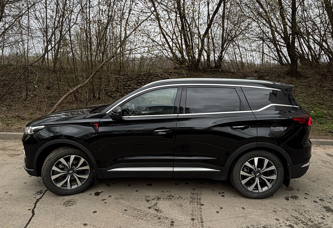 Аренда chery tiggo-7-pro-max комфорт класса 2023 года в городе Москва Бульвар Рокоссовского от 3200 руб./сутки, передний привод, двигатель: бензин, объем 1.5 литров, ОСАГО (Впишу в полис), без водителя, недорого, вид 2 - RentRide