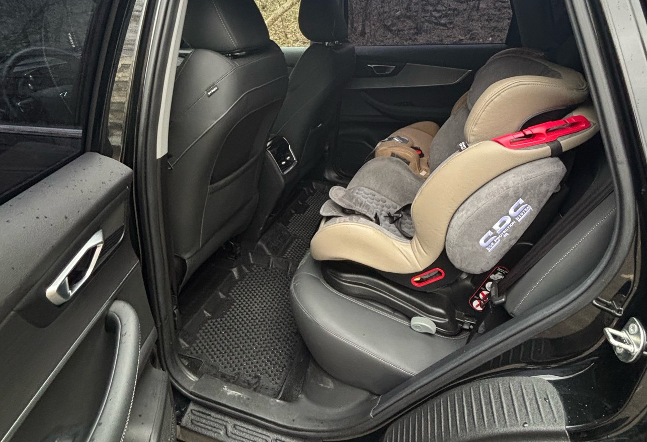 Аренда chery tiggo-7-pro-max комфорт класса 2023 года в городе Москва Бульвар Рокоссовского от 3200 руб./сутки, передний привод, двигатель: бензин, объем 1.5 литров, ОСАГО (Впишу в полис), без водителя, недорого, вид 7 - RentRide