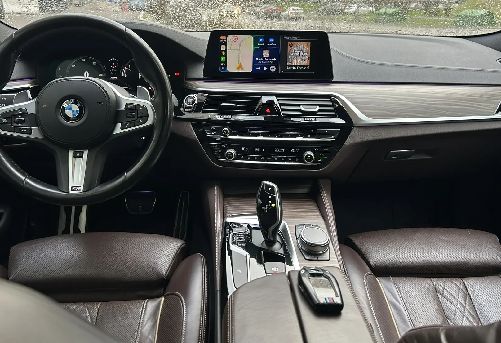 Аренда bmw 5-serii бизнес класса 2019 года в городе Москва Крылатское от 9200 руб./сутки, полный привод, двигатель: дизель, объем 3 литра, каско (Мультидрайв), ОСАГО (Мультидрайв), без водителя, недорого, вид 10 - RentRide