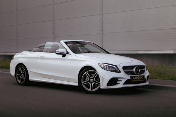 Прокат авто mercedes-benz c-klass бизнес класса 2022 года в городе Москва Крылатское от 12000 руб./сутки, задний привод, двигатель: бензин, объем 2 литра, ОСАГО (Мультидрайв), без водителя, недорого - RentRide
