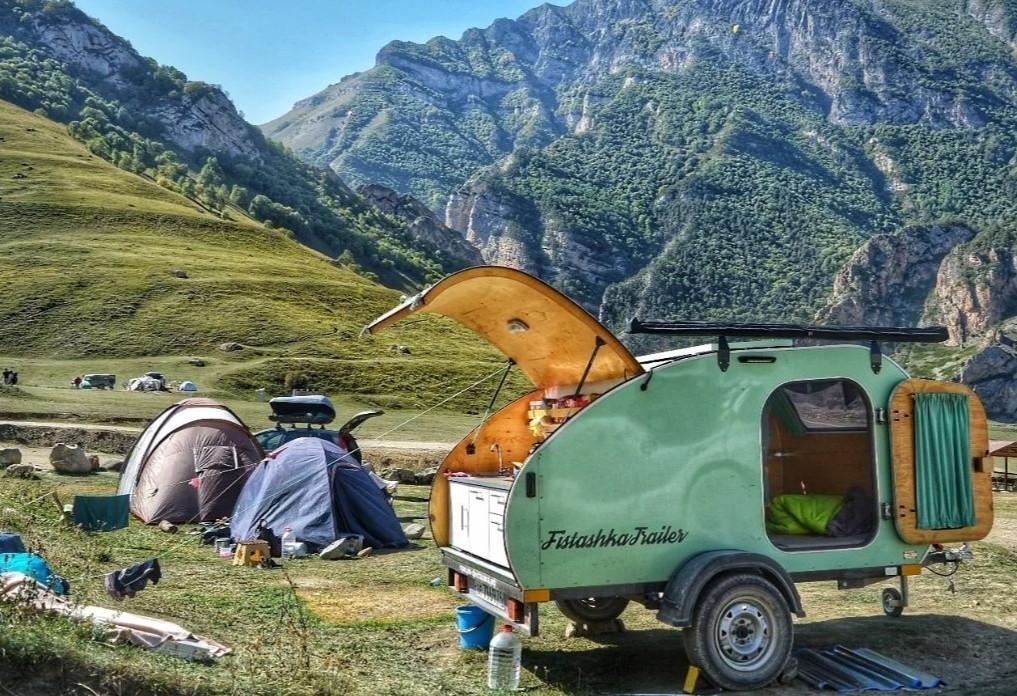 Аренда avtodom pricep 2024 года в городе Москва от 2400 руб./сутки, передний привод, двигатель: гибрид, объем 1.6 литров, без водителя, недорого, вид 3 - RentRide