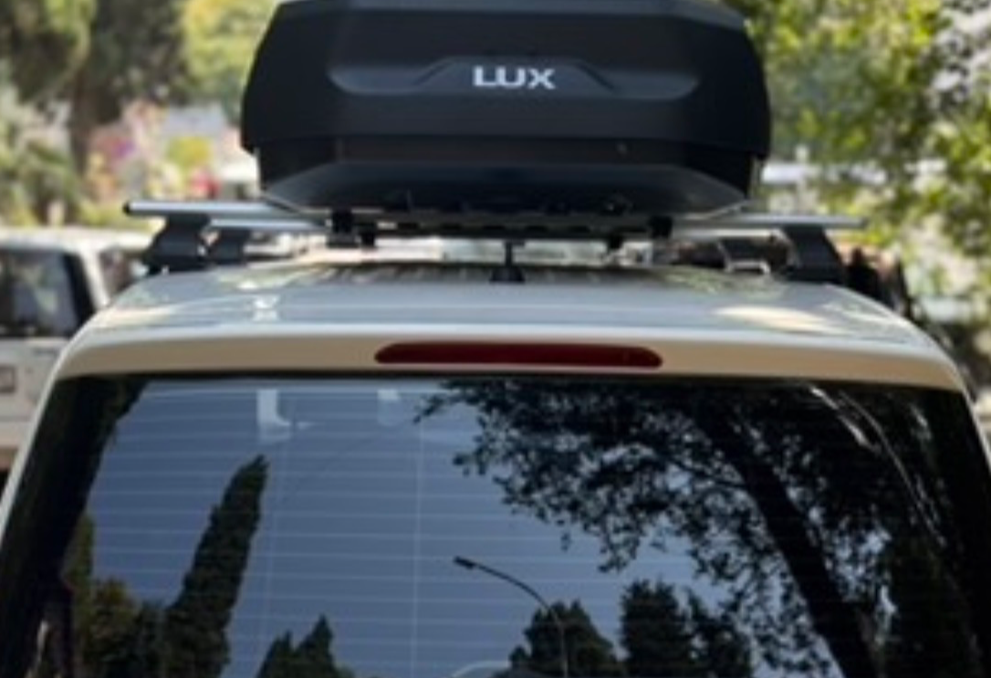 Аренда volkswagen touran 2022 года в городе Москва от 4000 руб./сутки, передний привод, двигатель: бензин, объем 1.4 литра, ОСАГО (Мультидрайв), без водителя, недорого, вид 9 - RentRide