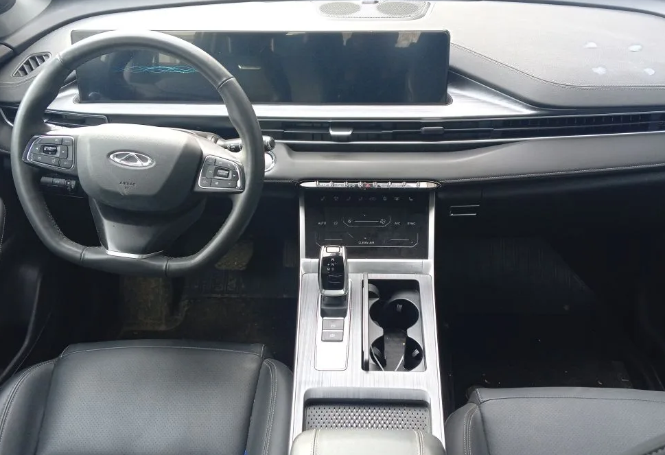 Аренда chery tiggo-7-pro-max эконом класса 2023 года в городе Москва Новые Черемушки от 2560 руб./сутки, передний привод, двигатель: бензин, объем 1.5 литров, ОСАГО (Мультидрайв), без водителя, недорого, вид 4 - RentRide