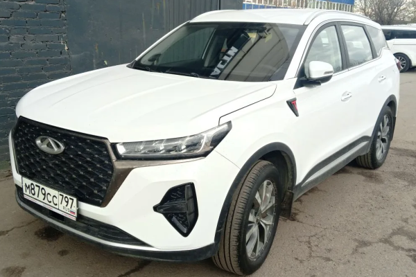 Прокат авто chery tiggo-7-pro-max эконом класса 2023 года в городе Москва Новые Черемушки от 2560 руб./сутки, передний привод, двигатель: бензин, объем 1.5 литров, ОСАГО (Мультидрайв), без водителя, недорого - RentRide