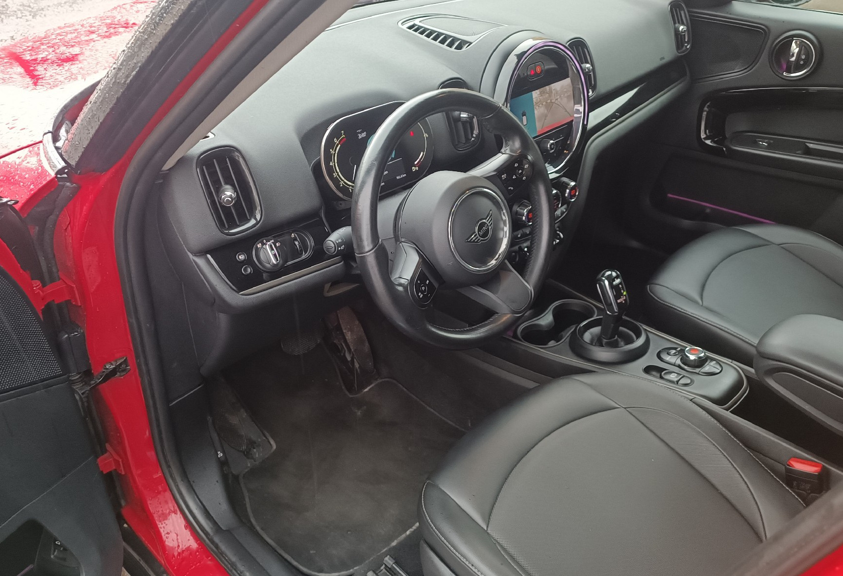 Аренда mini countryman стандарт класса 2021 года в городе Москва Ленинский проспект от 4792 руб./сутки, полный привод, двигатель: бензин, объем 1500 литров, ОСАГО (Впишу в полис), без водителя, недорого, вид 8 - RentRide