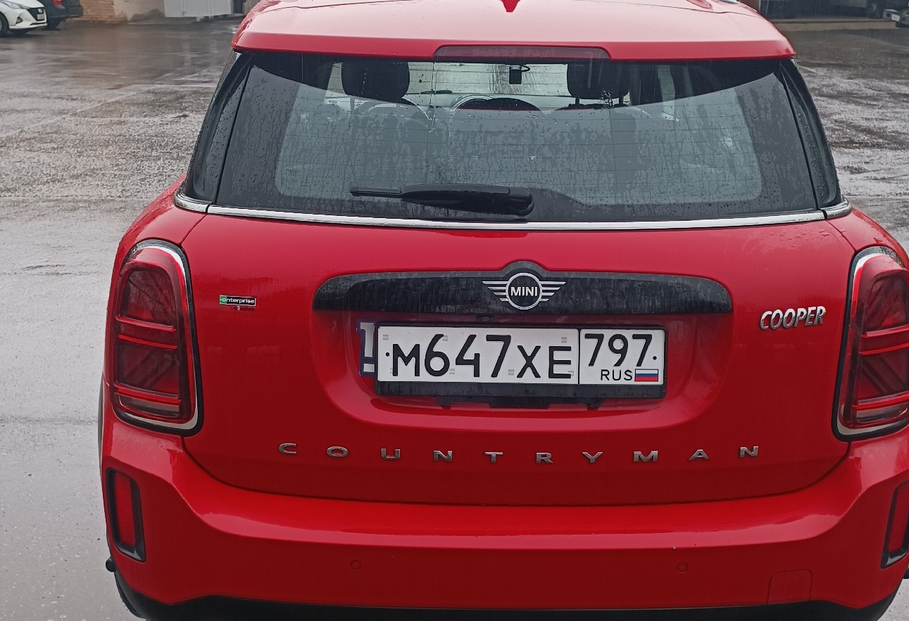 Аренда mini countryman стандарт класса 2021 года в городе Москва Ленинский проспект от 4792 руб./сутки, полный привод, двигатель: бензин, объем 1500 литров, ОСАГО (Впишу в полис), без водителя, недорого, вид 5 - RentRide