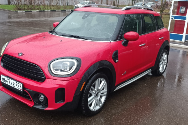 Прокат авто mini countryman стандарт класса 2021 года в городе Москва Ленинский проспект от 4792 руб./сутки, полный привод, двигатель: бензин, объем 1500 литров, ОСАГО (Впишу в полис), без водителя, недорого - RentRide