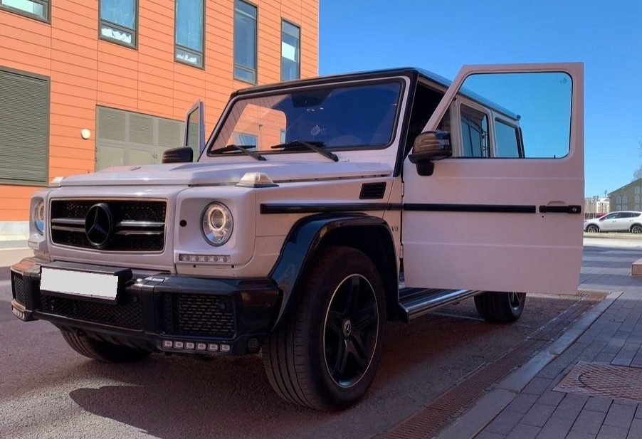 Аренда mercedes-benz g-klass 2016 года в городе Москва от 18400 руб./сутки, полный привод, двигатель: бензин, объем 4 литра, каско (Впишу в полис), ОСАГО (Впишу в полис), без водителя, недорого - RentRide