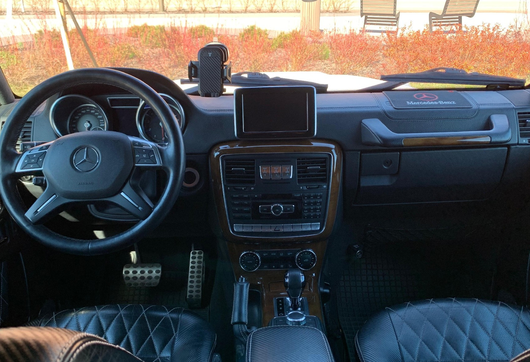 Аренда mercedes-benz g-klass 2016 года в городе Москва от 18400 руб./сутки, полный привод, двигатель: бензин, объем 4 литра, каско (Впишу в полис), ОСАГО (Впишу в полис), без водителя, недорого, вид 4 - RentRide