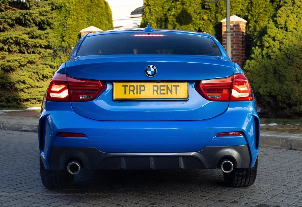 Аренда bmw 1-serii бизнес класса 2021 года в городе Москва от 3992 руб./сутки, передний привод, двигатель: бензин, объем 1.5 литров, без водителя, недорого, вид 6 - RentRide