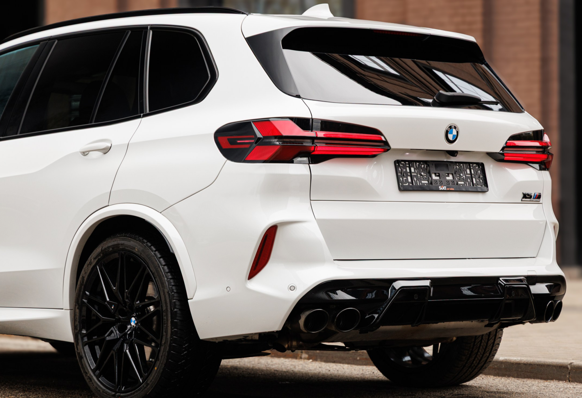 Аренда bmw x5 премиум класса 2022 года в городе Москва Лермонтовский проспект от 16720 руб./сутки, полный привод, двигатель: бензин, объем 3 литра, каско (Мультидрайв), ОСАГО (Мультидрайв), без водителя, недорого, вид 4 - RentRide