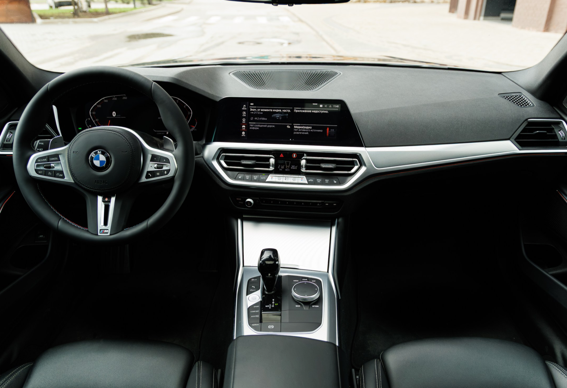 Аренда bmw 3-serii бизнес класса 2022 года в городе Москва Лермонтовский проспект от 8720 руб./сутки, полный привод, двигатель: бензин, объем 2 литра, ОСАГО (Мультидрайв), без водителя, недорого, вид 6 - RentRide