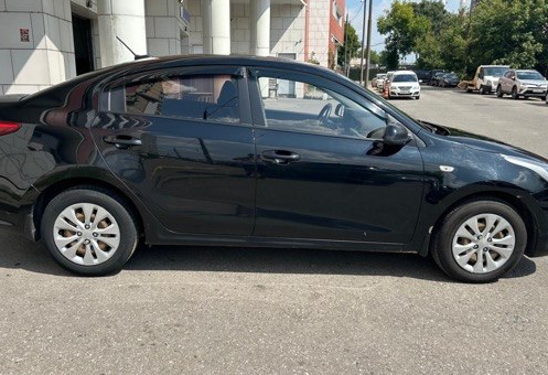 Аренда kia rio эконом класса 2020 года в городе Москва Пролетарская от 2300 руб./сутки, передний привод, двигатель: бензин, объем 1600 литров, ОСАГО (Мультидрайв), без водителя, недорого, вид 3 - RentRide