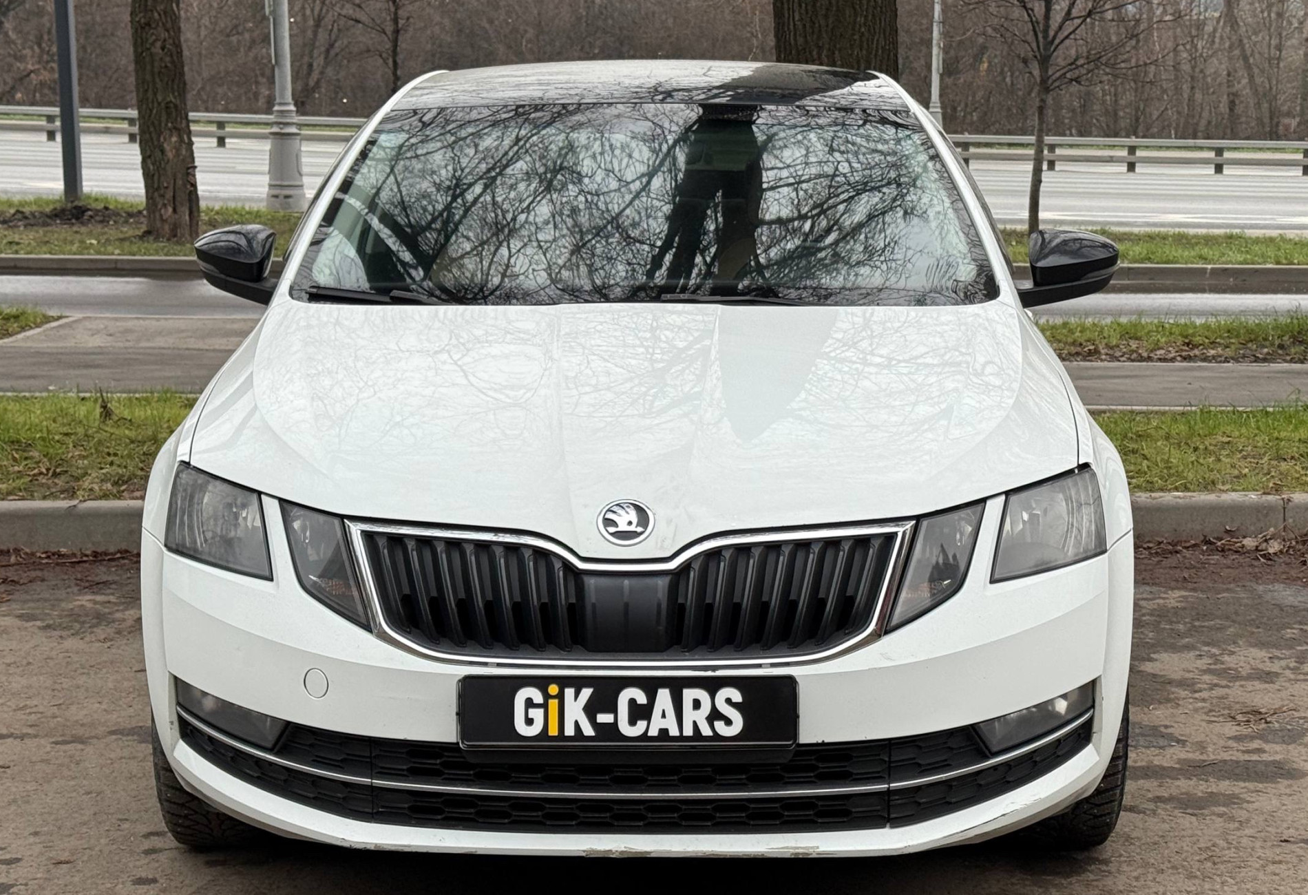 Аренда skoda octavia эконом класса 2017 года в городе Москва Нахимовский проспект от 3192 руб./сутки, передний привод, двигатель: бензин, объем 1.6 литров, без водителя, недорого - RentRide