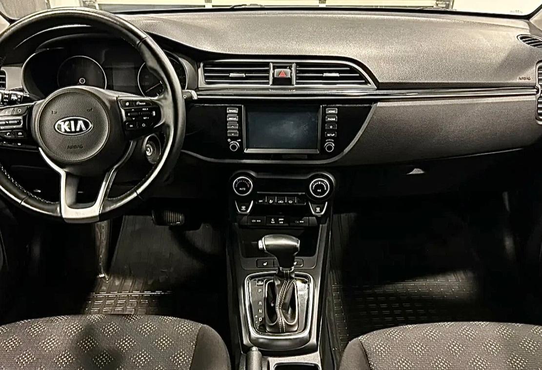 Аренда kia rio эконом класса 2020 года в городе Москва Саларьево от 2050 руб./сутки, передний привод, двигатель: бензин, объем 1.6 литров, ОСАГО (Мультидрайв), без водителя, недорого, вид 3 - RentRide