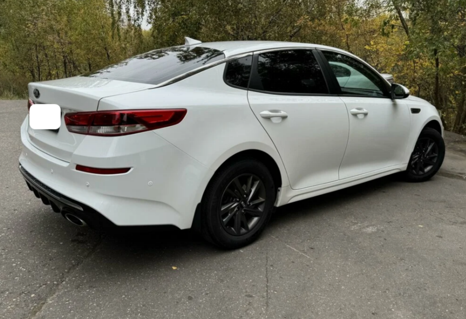 Аренда kia optima комфорт класса 2019 года в городе Москва Нахимовский проспект от 4800 руб./сутки, передний привод, двигатель: бензин, объем 2 литра, ОСАГО (Мультидрайв), без водителя, недорого, вид 2 - RentRide