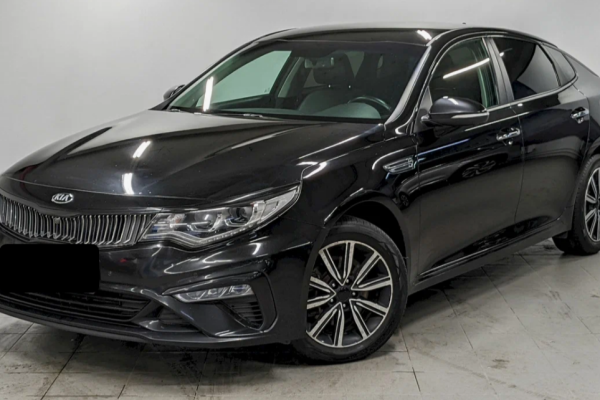 Прокат авто kia optima комфорт класса 2019 года в городе Москва Нахимовский проспект от 4800 руб./сутки, передний привод, двигатель: бензин, объем 2 литра, ОСАГО (Мультидрайв), без водителя, недорого - RentRide