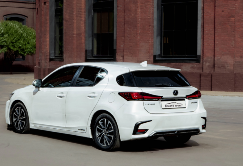 Аренда lexus ct комфорт класса 2018 года в городе Москва Нахимовский проспект от 4400 руб./сутки, передний привод, двигатель: гибрид, объем 1.8 литров, ОСАГО (Мультидрайв), без водителя, недорого, вид 2 - RentRide