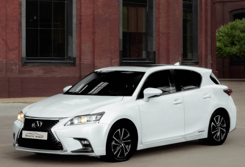 Аренда lexus ct комфорт класса 2018 года в городе Москва Нахимовский проспект от 4400 руб./сутки, передний привод, двигатель: гибрид, объем 1.8 литров, ОСАГО (Мультидрайв), без водителя, недорого - RentRide