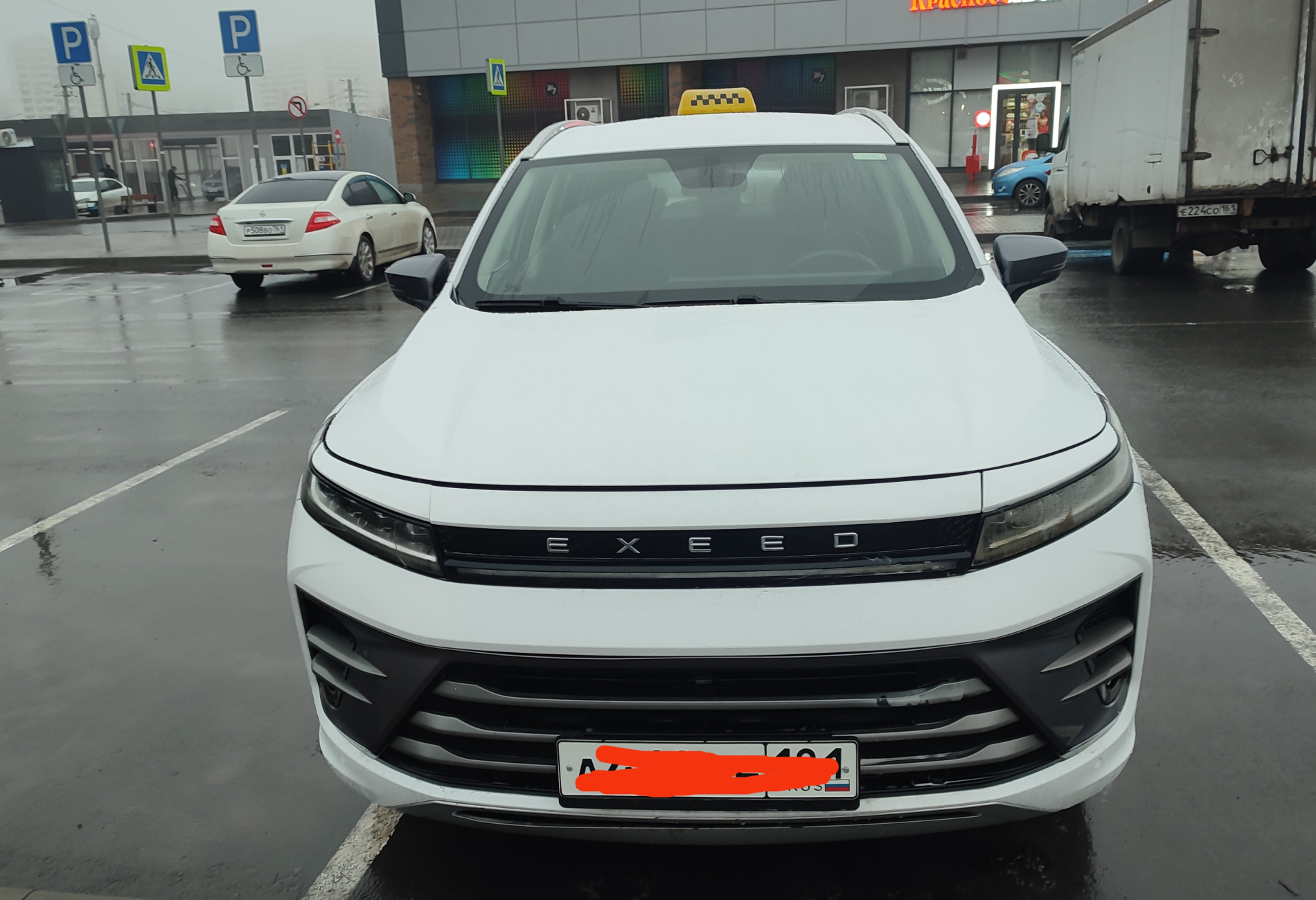 Аренда exeed lx комфорт класса 2023 года в городе Москва от 2560 руб./сутки, передний привод, двигатель: газ, объем 1.5 литров, ОСАГО (Впишу в полис), без водителя, недорого - RentRide