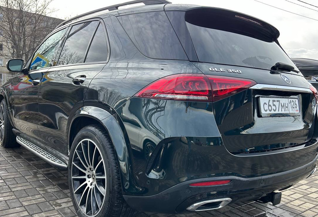 Аренда mercedes-benz gle-amg бизнес класса 2021 года в городе Москва от 14800 руб./сутки, полный привод, двигатель: бензин, объем 2 литра, каско (Впишу в полис), ОСАГО (Впишу в полис), без водителя, недорого, вид 5 - RentRide