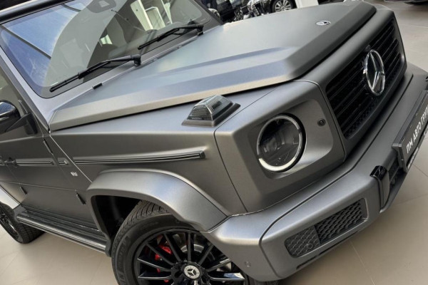 Прокат авто mercedes-benz g-klass премиум класса 2021 года в городе Москва Кутузовская от 36000 руб./сутки, передний привод, двигатель: дизель, объем 450 литров, каско (Мультидрайв), ОСАГО (Мультидрайв), без водителя, недорого - RentRide