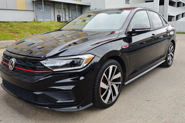 Прокат авто volkswagen jetta комфорт класса 2019 года в городе Москва Дубровка от 4800 руб./сутки, передний привод, двигатель: бензин, объем 2 литра, ОСАГО (Впишу в полис), без водителя, недорого - RentRide