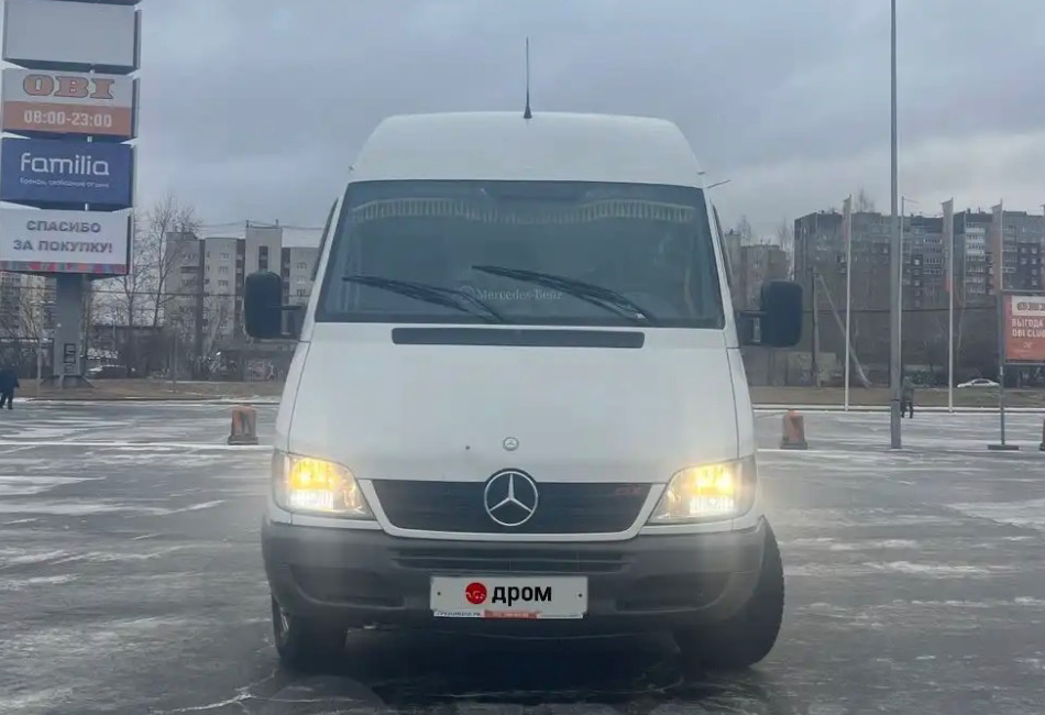 Аренда mercedes-benz sprinter-classic-van 2017 года в городе Москва от 3600 руб./сутки, задний привод, двигатель: дизель, объем 2.2 литра, ОСАГО (Впишу в полис), без водителя, недорого - RentRide