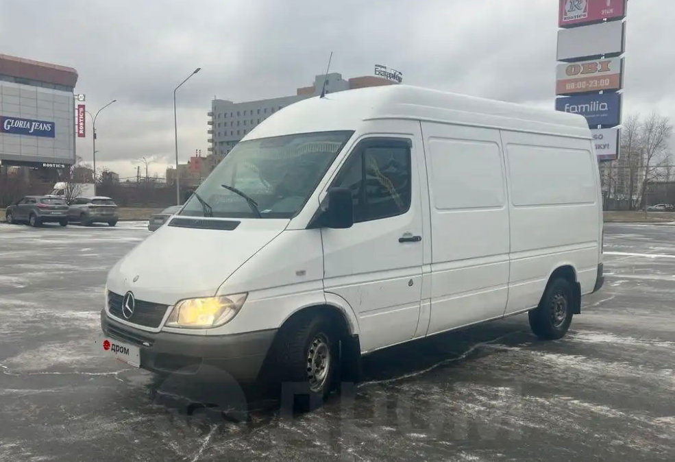 Аренда mercedes-benz sprinter-classic-van 2017 года в городе Москва от 3600 руб./сутки, задний привод, двигатель: дизель, объем 2.2 литра, ОСАГО (Впишу в полис), без водителя, недорого, вид 7 - RentRide