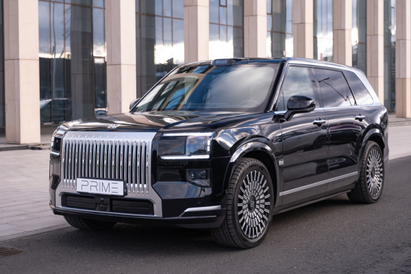 Прокат авто zeekr 009 премиум класса 2025 года в городе Москва Тульская от 47200 руб./сутки, полный привод, двигатель: гибрид, объем 2 литра, каско (Мультидрайв), ОСАГО (Мультидрайв), без водителя, недорого - RentRide