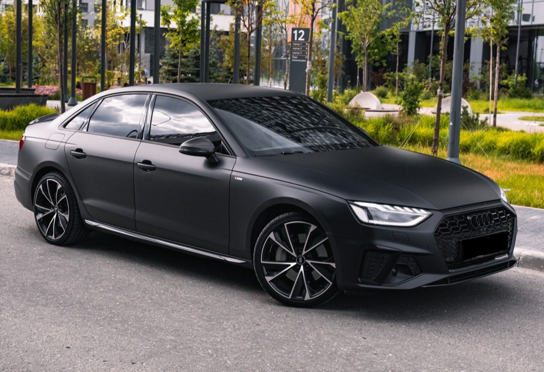 Аренда audi a4 бизнес класса 2021 года в городе Москва Тульская от 8800 руб./сутки, полный привод, двигатель: бензин, объем 2 литра, каско (Мультидрайв), ОСАГО (Мультидрайв), без водителя, недорого - RentRide