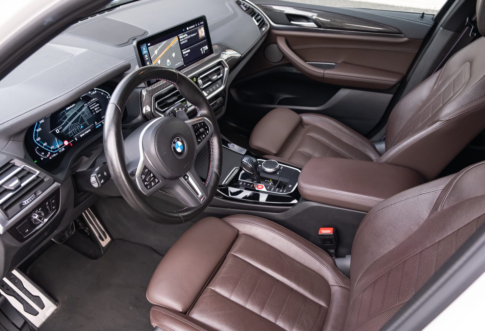 Аренда bmw x3 премиум класса 2022 года в городе Москва Тульская от 15120 руб./сутки, полный привод, двигатель: бензин, объем 3 литра, каско (Мультидрайв), ОСАГО (Мультидрайв), без водителя, недорого, вид 4 - RentRide