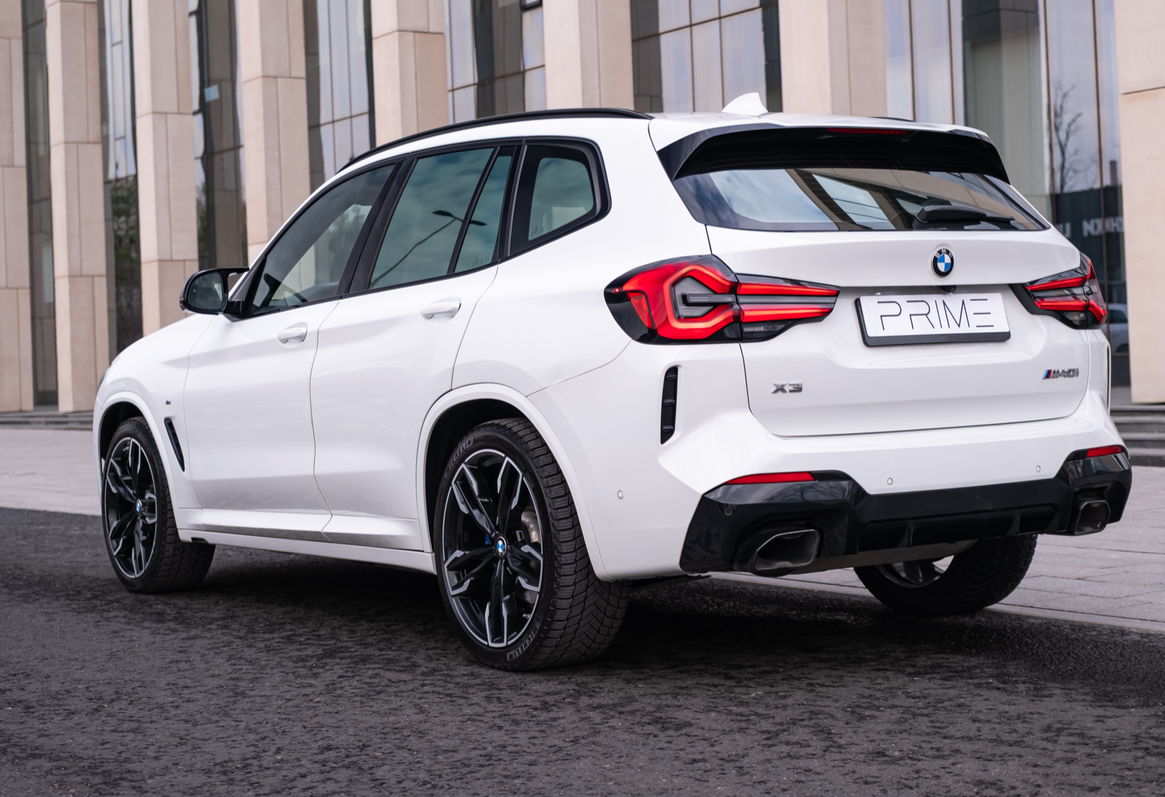 Аренда bmw x3 премиум класса 2022 года в городе Москва Тульская от 15120 руб./сутки, полный привод, двигатель: бензин, объем 3 литра, каско (Мультидрайв), ОСАГО (Мультидрайв), без водителя, недорого, вид 3 - RentRide