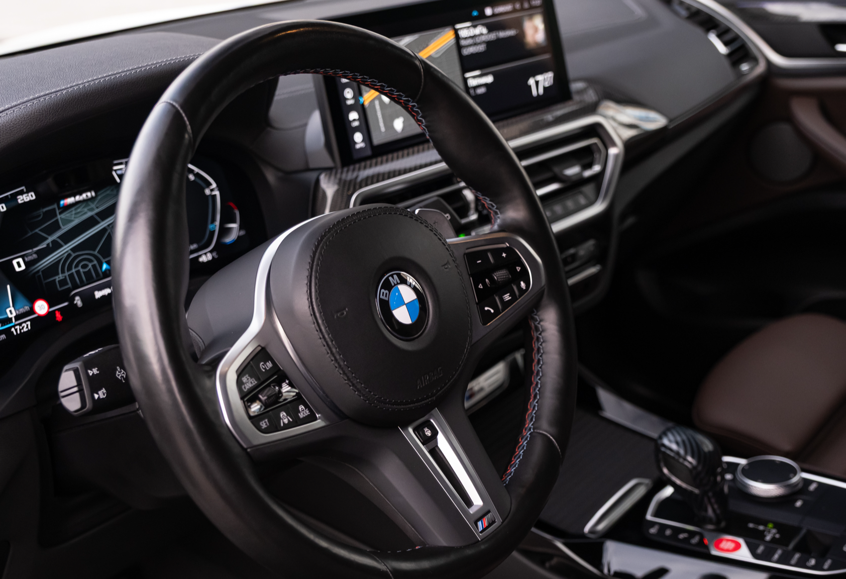 Аренда bmw x3 премиум класса 2022 года в городе Москва Тульская от 15120 руб./сутки, полный привод, двигатель: бензин, объем 3 литра, каско (Мультидрайв), ОСАГО (Мультидрайв), без водителя, недорого, вид 6 - RentRide