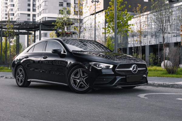 Прокат авто mercedes-benz cla бизнес класса 2019 года в городе Москва Тульская от 6320 руб./сутки, передний привод, двигатель: бензин, объем 1.3 литра, каско (Мультидрайв), ОСАГО (Мультидрайв), без водителя, недорого - RentRide