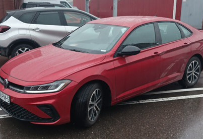 Аренда volkswagen jetta эконом класса 2025 года в городе Москва Волгоградский проспект от 4000 руб./сутки, передний привод, двигатель: бензин, объем 1500 литров, ОСАГО (Мультидрайв), без водителя, недорого, вид 2 - RentRide