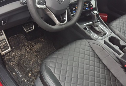 Аренда volkswagen jetta эконом класса 2025 года в городе Москва Волгоградский проспект от 4000 руб./сутки, передний привод, двигатель: бензин, объем 1500 литров, ОСАГО (Мультидрайв), без водителя, недорого, вид 4 - RentRide