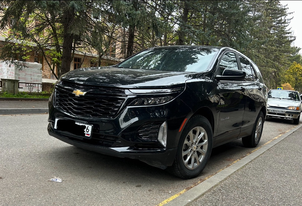 Аренда chevrolet equinox стандарт класса 2021 года в городе Москва от 4880 руб./сутки, полный привод, двигатель: бензин, объем 1.5 литров, ОСАГО (Впишу в полис), без водителя, недорого - RentRide
