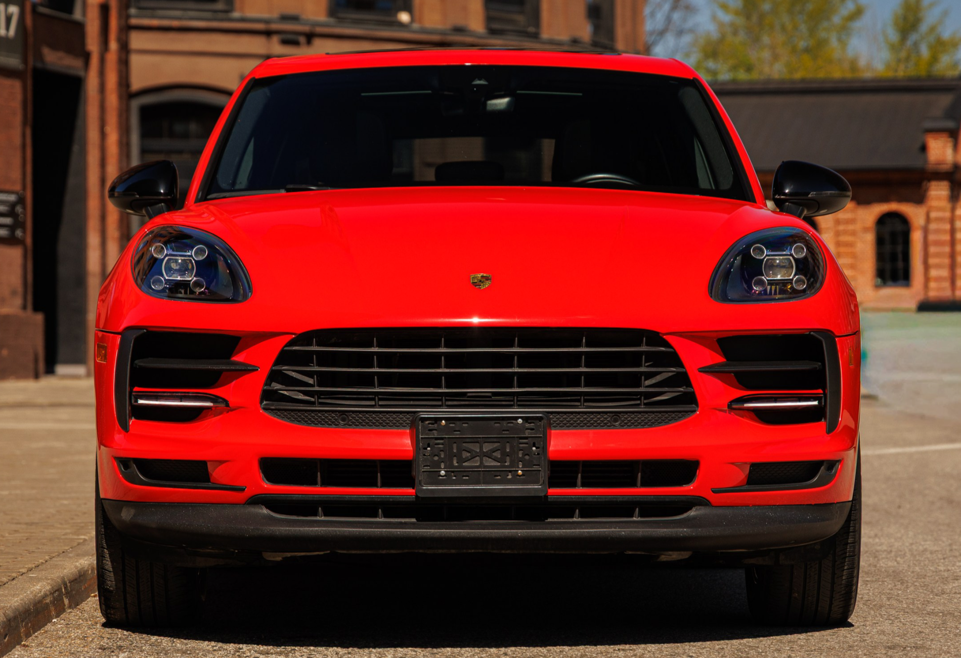 Аренда porsche macan премиум класса 2021 года в городе Москва Лермонтовский проспект от 11120 руб./сутки, полный привод, двигатель: бензин, объем 2 литра, ОСАГО (Мультидрайв), без водителя, недорого, вид 3 - RentRide