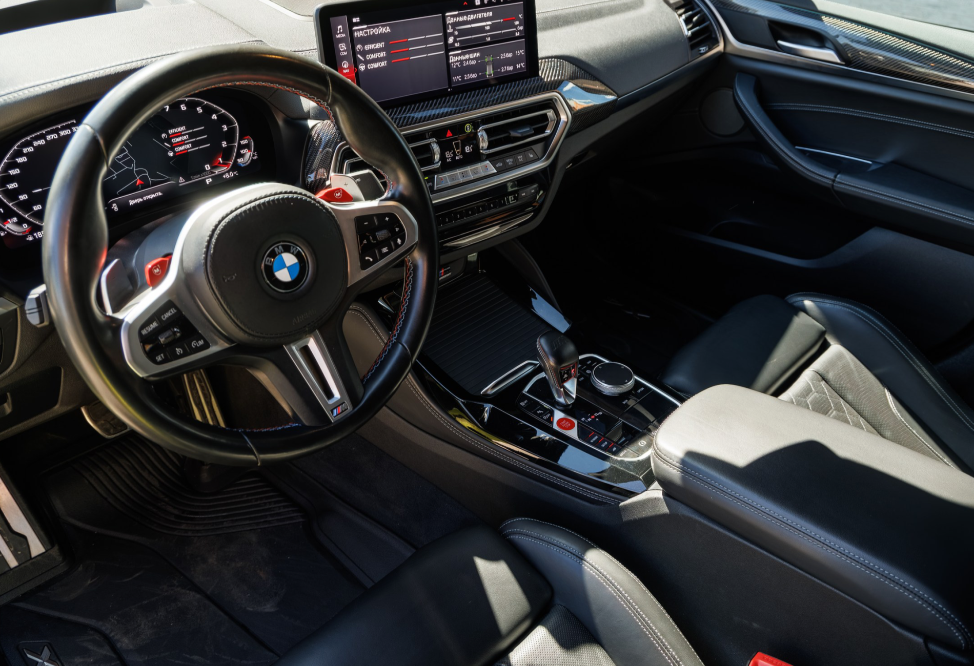 Аренда bmw x4-m премиум класса 2022 года в городе Москва Лермонтовский проспект от 25520 руб./сутки, полный привод, двигатель: бензин, объем 3 литра, каско (Мультидрайв), ОСАГО (Мультидрайв), без водителя, недорого, вид 6 - RentRide