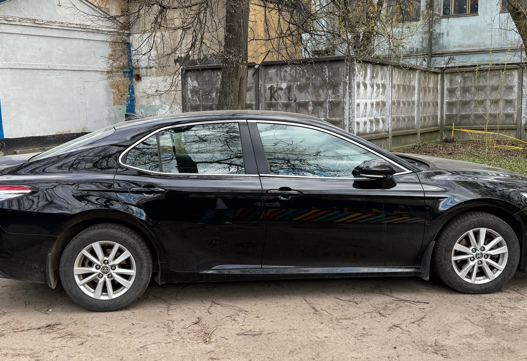 Аренда toyota camry бизнес класса 2021 года в городе Москва Нагорная от 5500 руб./сутки, передний привод, двигатель: бензин, объем 2 литра, каско (Впишу в полис), ОСАГО (Впишу в полис), без водителя, недорого, вид 4 - RentRide