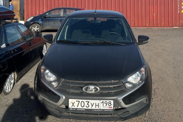 Прокат авто lada granta эконом класса 2025 года в городе Санкт-Петербург Выборгская от 2000 руб./сутки, передний привод, двигатель: бензин, объем 90 литров, каско (Мультидрайв), ОСАГО (Мультидрайв), без водителя, недорого - RentRide