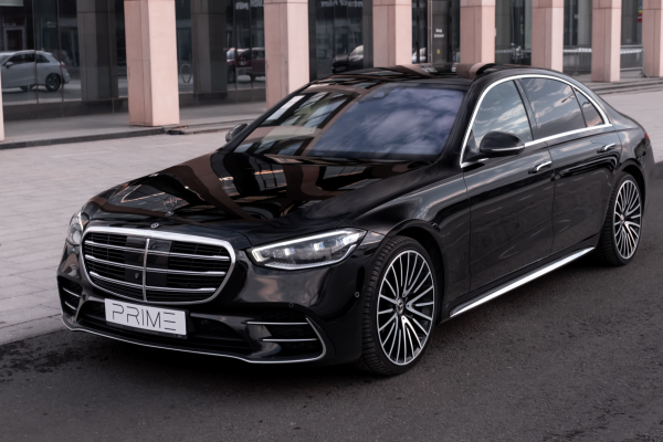 Прокат авто mercedes-benz s-klass премиум класса 2021 года в городе Москва Тульская от 23200 руб./сутки, полный привод, двигатель: бензин, объем 3 литра, каско (Мультидрайв), ОСАГО (Мультидрайв), без водителя, недорого - RentRide