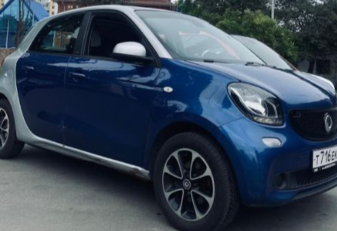 Аренда smart forfour эконом класса 2016 года в городе Москва от 3192 руб./сутки, задний привод, двигатель: бензин, объем 1 литр, каско (Мультидрайв), ОСАГО (Впишу в полис), без водителя, недорого, вид 3 - RentRide