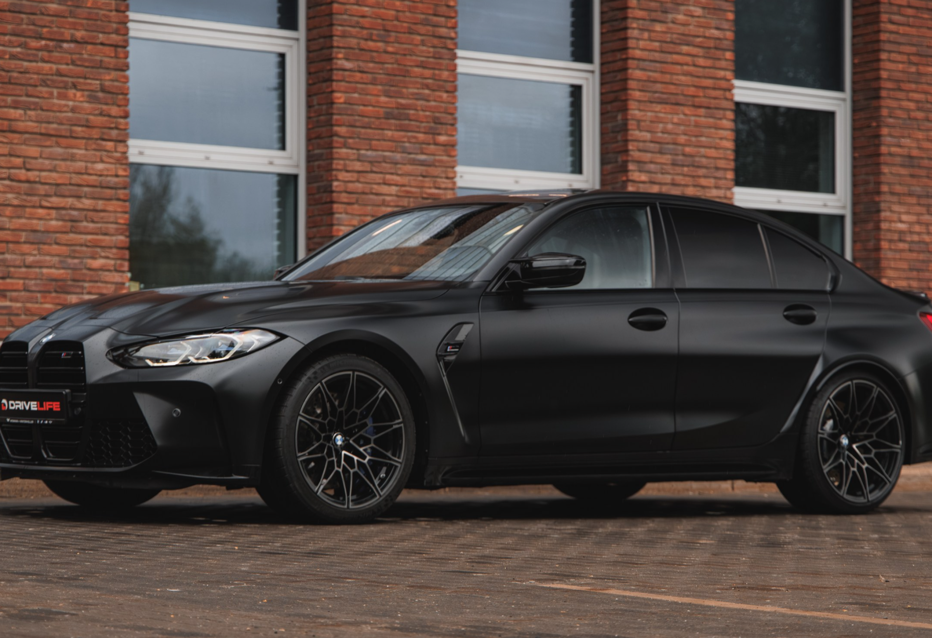 Аренда bmw m3 бизнес класса 2022 года в городе Москва Лермонтовский проспект от 22900 руб./сутки, полный привод, двигатель: бензин, объем 3 литра, каско (Мультидрайв), ОСАГО (Мультидрайв), без водителя, недорого - RentRide