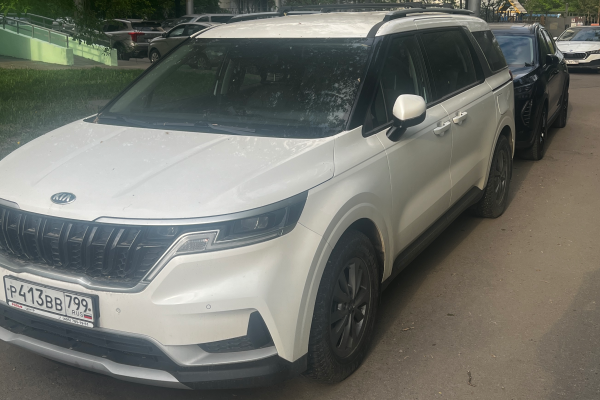 Прокат авто kia carnival 2021 года в городе Москва Щукинская от 9600 руб./сутки, передний привод, двигатель: дизель, объем 2.2 литра, каско (Впишу в полис), ОСАГО (Впишу в полис), без водителя, недорого - RentRide